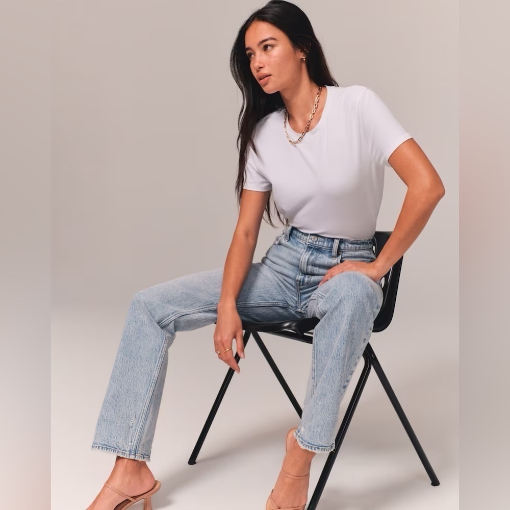 Abercrombie&Fitch Ultra High Rise 90s Straight Jean